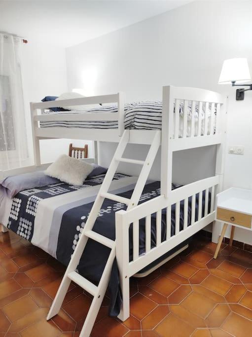 Apartament Familiar Tranquil A Платья-де-Аро Экстерьер фото
